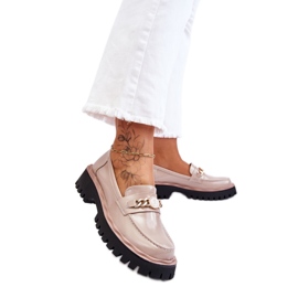Mocassini con plateau in vernice Beige