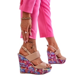 Sandali con zeppa da donna beige