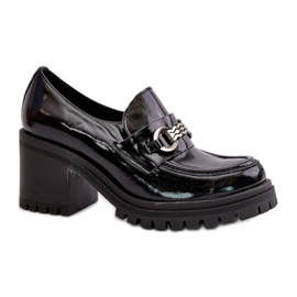 Scarpe laccate Modello Zazoo nero