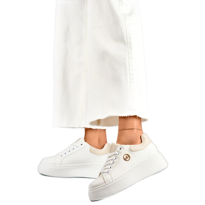 Scarpe sportive da donna TL249-9-8W/BE bianca