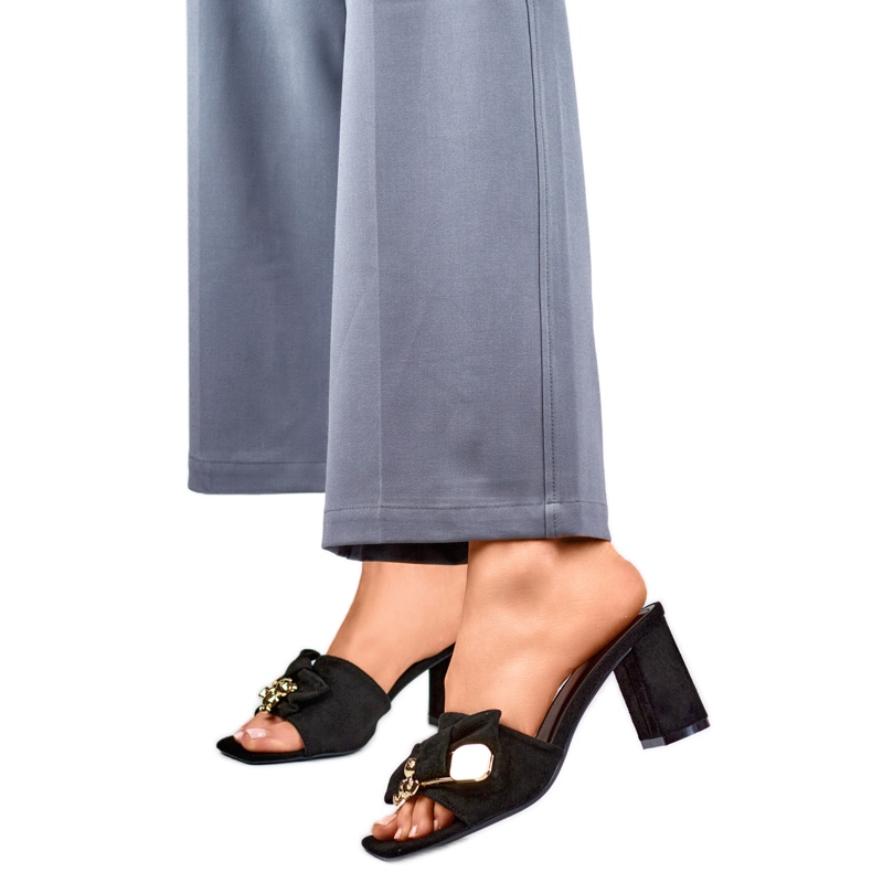 Sandalo Infradito Modello 8734B Nero