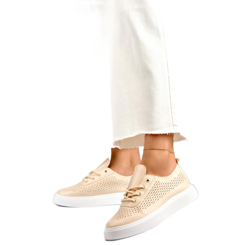 Sneakers traforate da donna 777-1BE, beige
