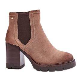 Stivali Isolanti da Donna con Tacco Alto Realizzati in Eco Pelle Scamosciata Vinceza 58356 Beige