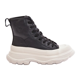 Sneakers isolate in pelle su un'enorme piattaforma Big Star OO274A599 Nero