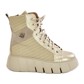 Stivaletti in pelle sulla piattaforma Maciejka 06751-25 Oro d'oro