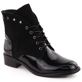 Stivaletti da donna in vernice con rivetti, colore nero Sabatina DM24-25P