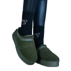 Doposci verdi con plateau, tomaia bassa e motivo Greene ricamato verde