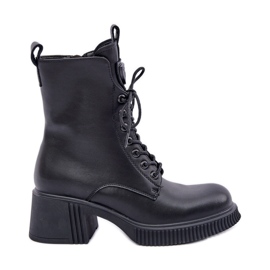 Stivali da donna isolati in pelle naturale Vinceza 66671 Neri nero