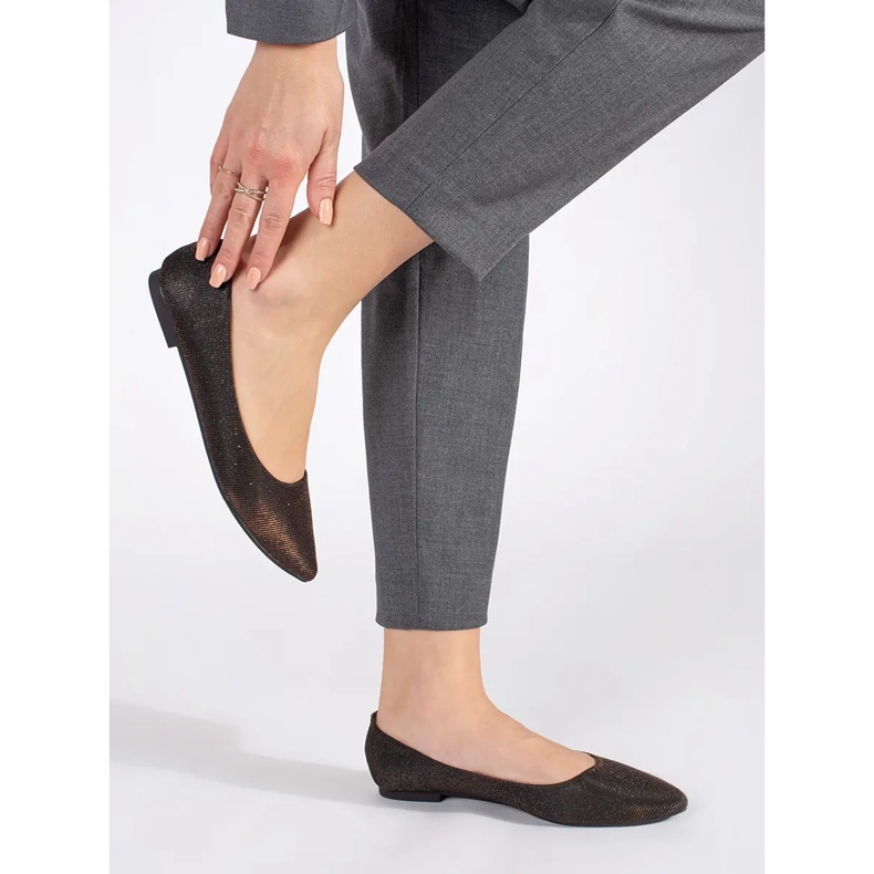 Ballerine nere glitterate con tacco piatto nero