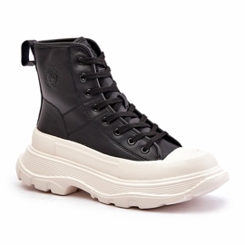 Sneakers isolate in pelle su un'enorme piattaforma Big Star OO274A599 Nero