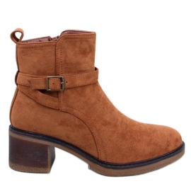 Stivali isolanti da donna con ampio tacco color cammello marrone