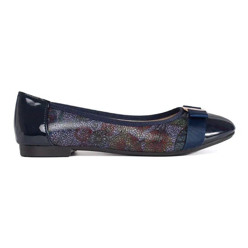 Ballerine da donna blu navy con punta in vernice