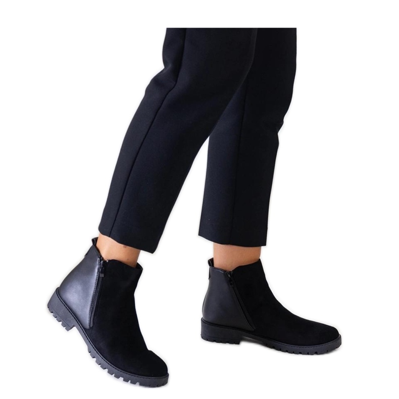 Stivaletti neri con plateau realizzati in eco-suede Kirla - Solea nero