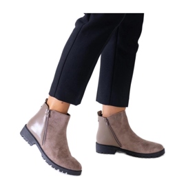 Stivali platform marroni realizzati in eco-camoscio Kirla - Solea marrone