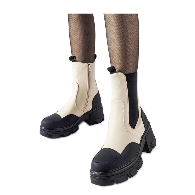 Stivaletti slip-on beige e neri di Mafalda - Solea