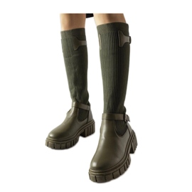 Stivali verdi con tomaia flessibile verde