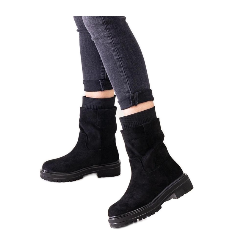 Stivaletti slip-on neri con calzino nero