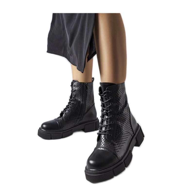 Stivali traforati neri nero