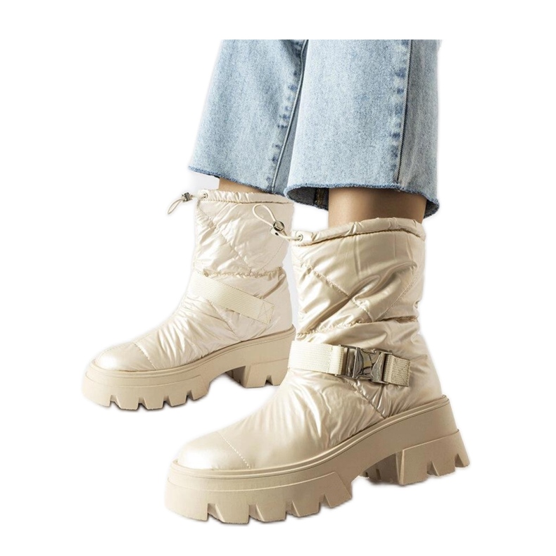 Stivali da neve laccati beige