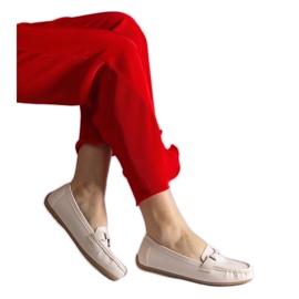 Beige classici mocassini in pelle eco