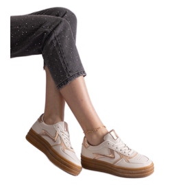 Sneakers beige con suola in gomma