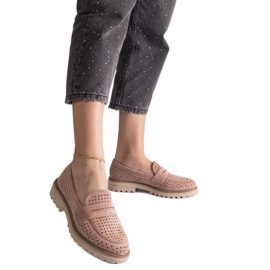 Mocassini traforati rosa realizzati in eco suede