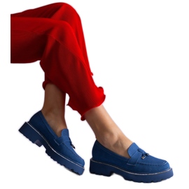 Mocassini in denim blu con un ornamento