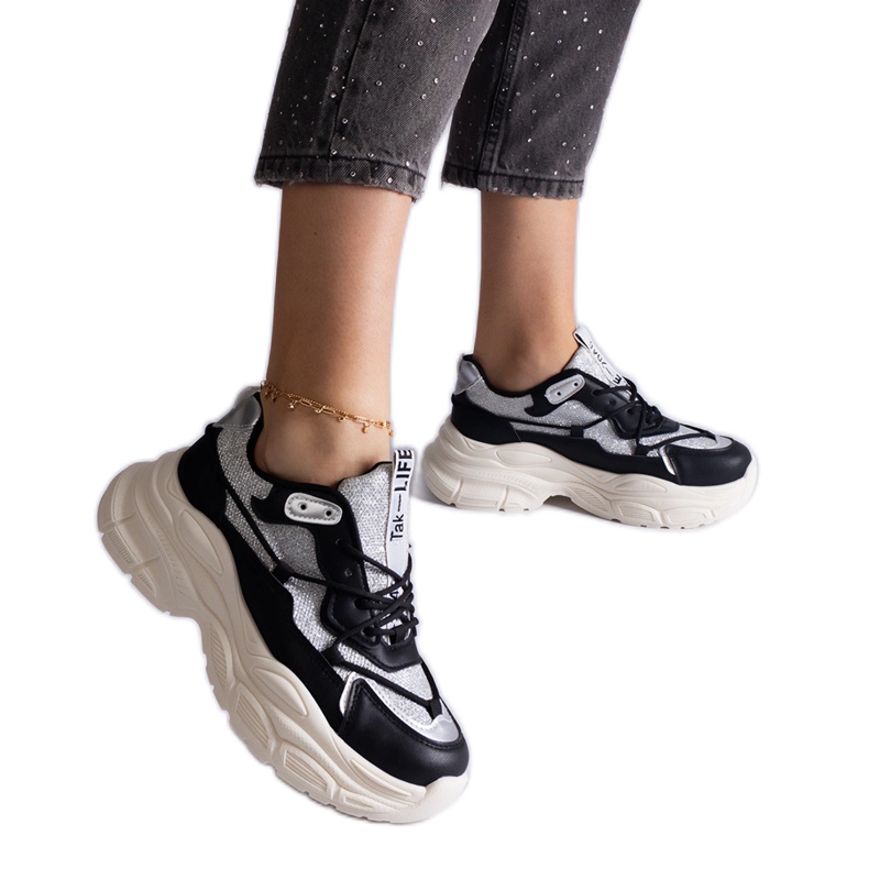 Sneakers nere con inserti glitter nero