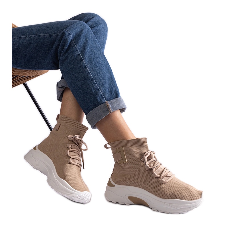 Sneakers beige con tomaia elastica alla caviglia