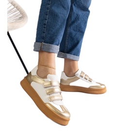 Sneakers dorate con chiusura in velcro d'oro