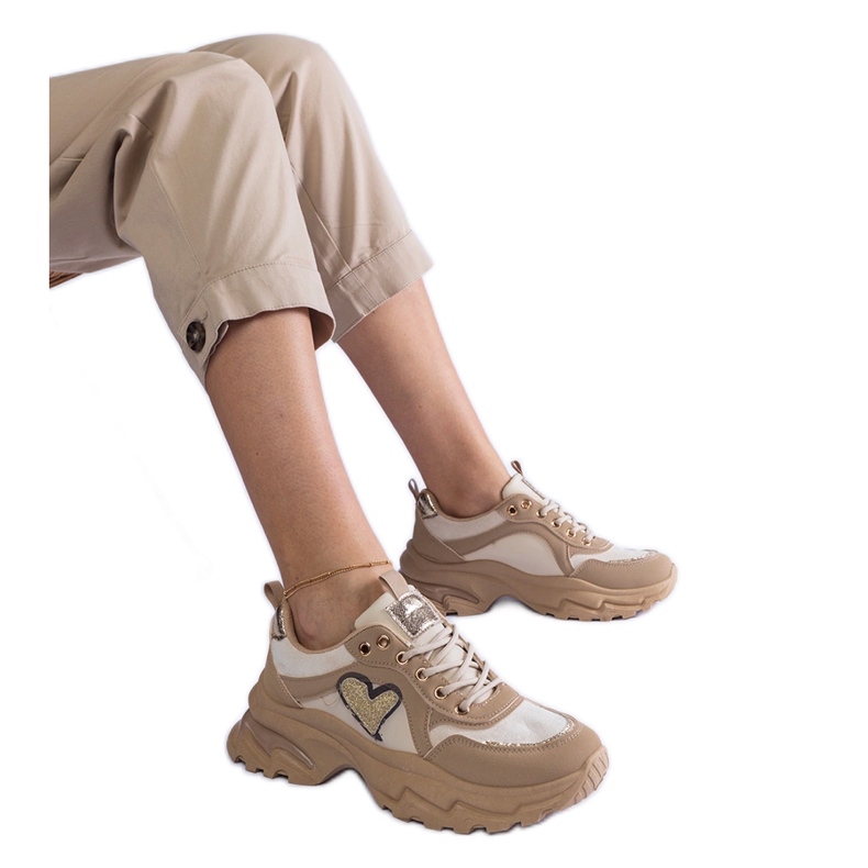 Sneakers marroni con plateau e cuore marrone