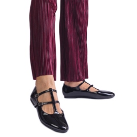 Ballerine in vernice nera con fibbia nero