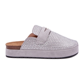 Flop da donna decorate con zirconi sulla piattaforma grigia grigio