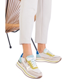 Green Sports Sneakers sulla piattaforma con un inserimento dorato verde