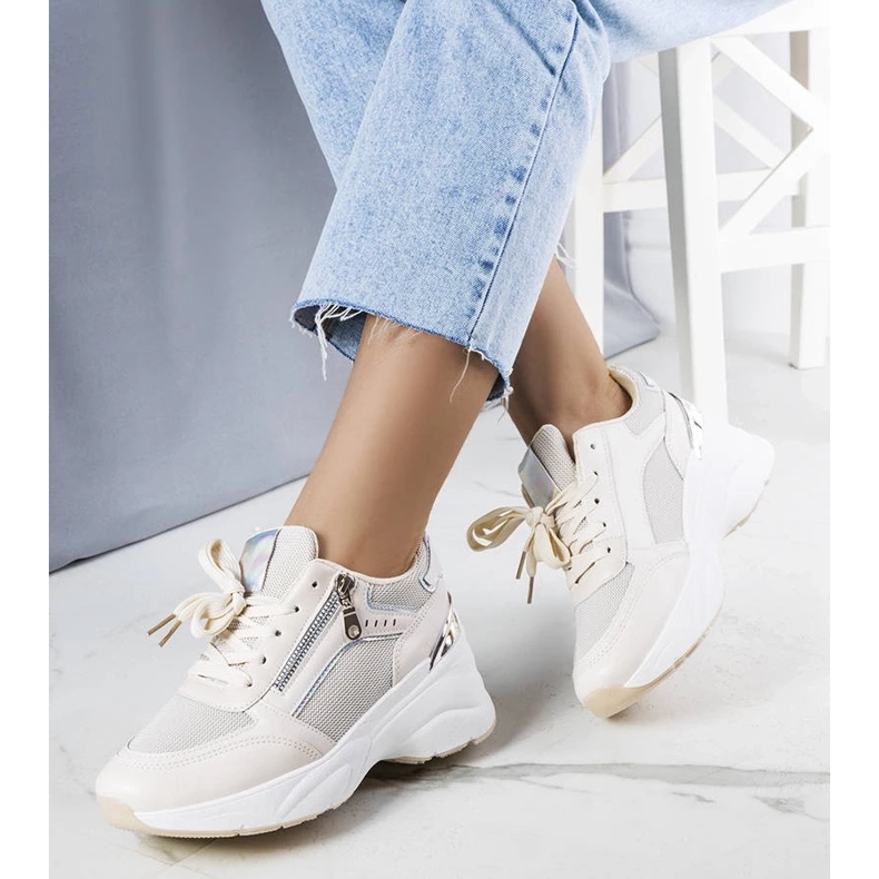D/GMR Sneaker beige con zeppa di Stacey