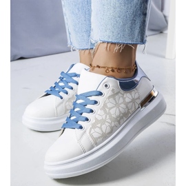 D/GMR Scarpe bianche e blu decorate con perforazioni di Erin bianca