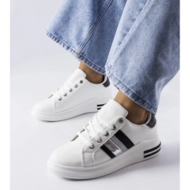 D/GMR Sneakers con plateau bianche e nere di Sacaton