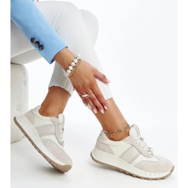 Sneakers in pelle grigia di Nahas grigio