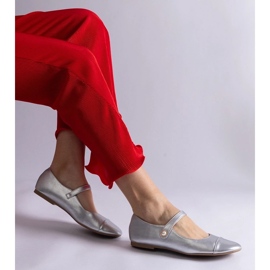 D/CEO Ballerine argento con punta in vernice, allacciate con velcro di Jaures