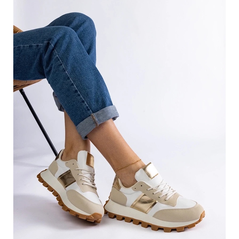 D/CEO Sneaker beige con protezione Restia visibile