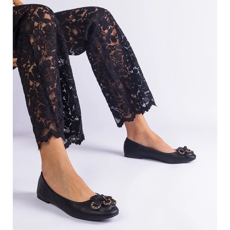 D/CEO Ballerine nere decorate con il fiore dell'America nero
