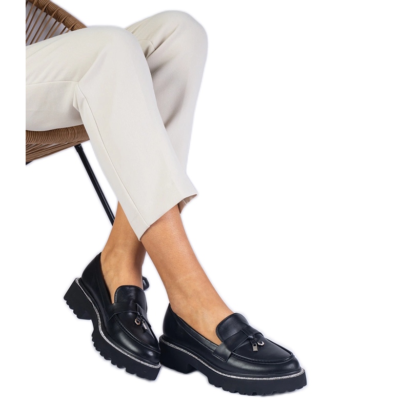 Mocassini neri decorati con strass nero