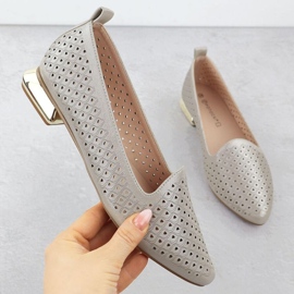 Scarpe su un tacco decorativo Potocki in SZ12574 WOL290