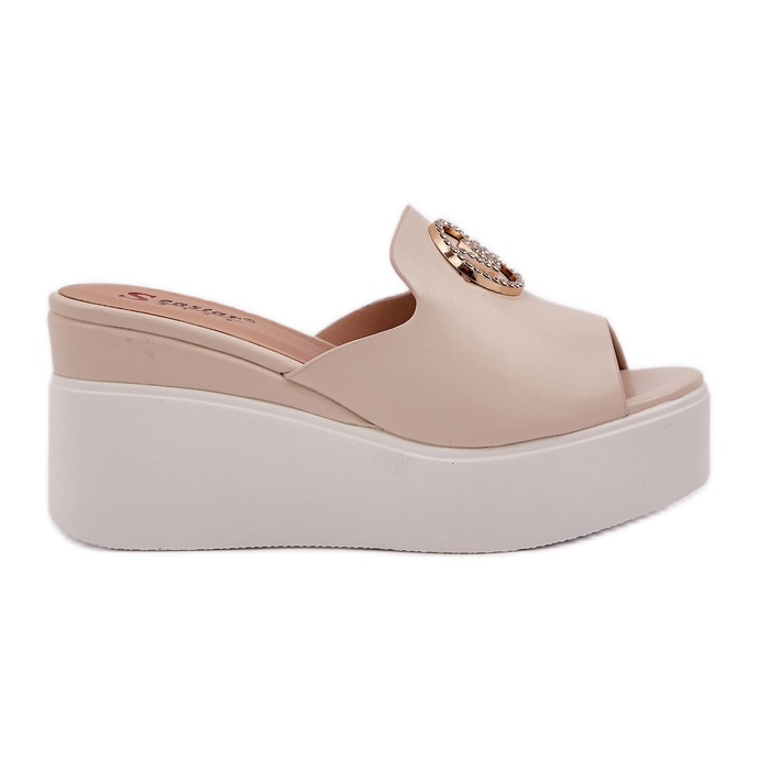 Affinder con una leggera decorazione di perline beige