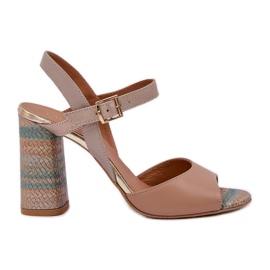 Sandali eleganti in pelle sul palo della porta scura Laura Messi 2136 beige