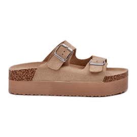 Pantofole da donna su una piattaforma enorme con fibbie beige