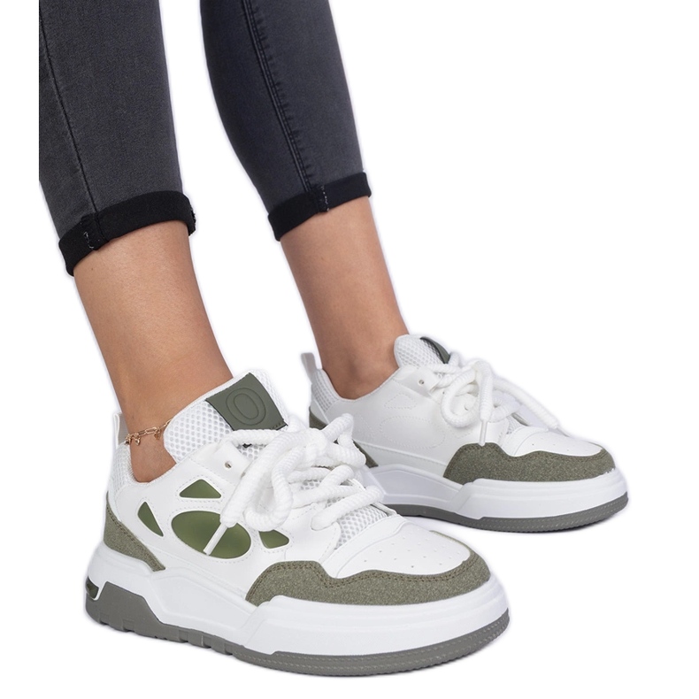 Sneaker da donne verdi con lacci enormi verde