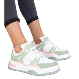 Sneaker verdi con lacci spessi verde