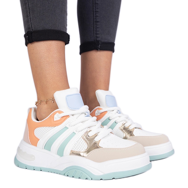 Sneaker da donna arancione con allacciatura enorme arancia