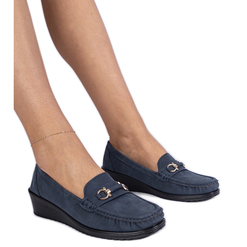 Navy Women's Wedge Mandes con una finitura opaca blu